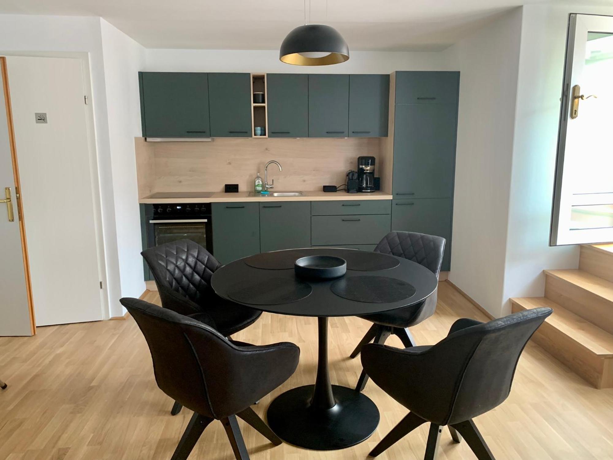 Air-Conditioned, Quiet Apartment With A Terrace In Center Of St Poelten - Smart Tv Ζανκτ Πέλτεν Εξωτερικό φωτογραφία